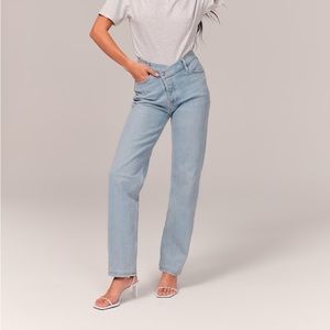 Abercrombie and Fitch The Dad High Rise Jeans